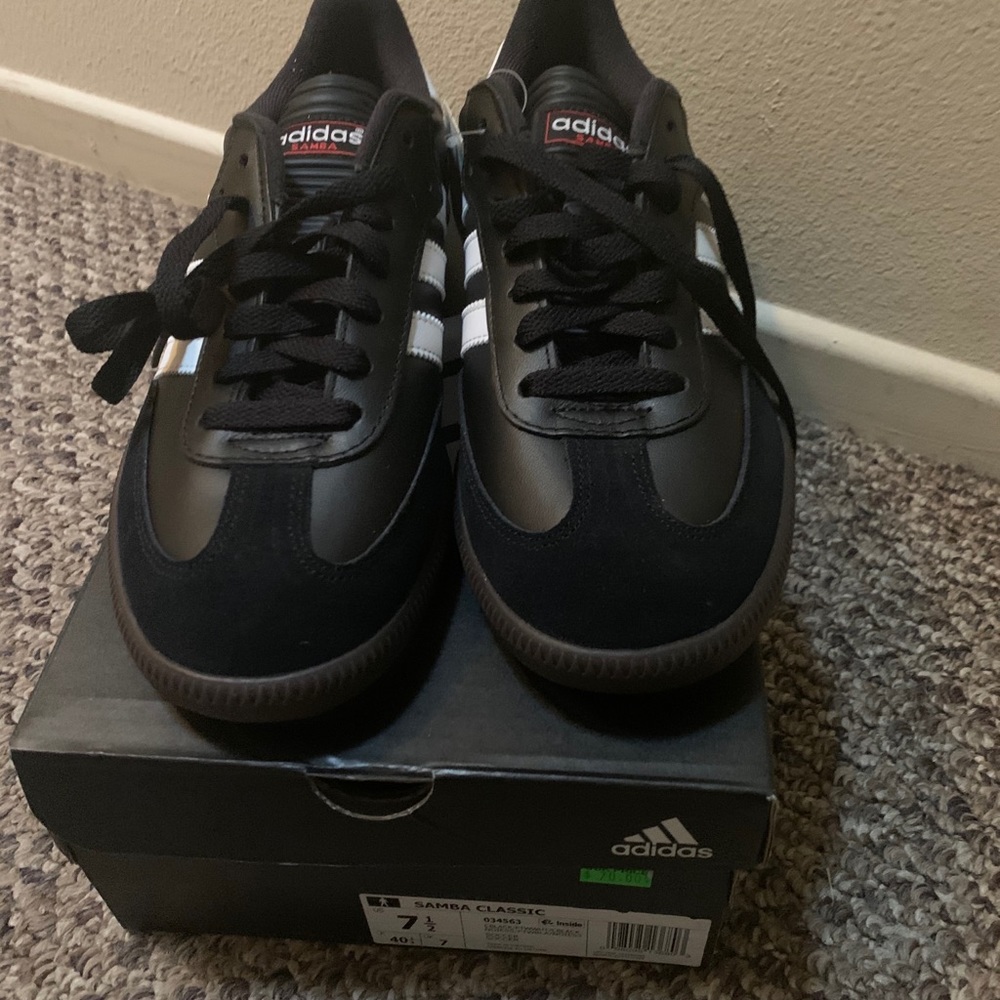 Adidas Samba Classics